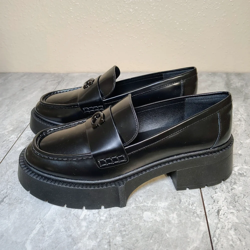 Coach smooth black